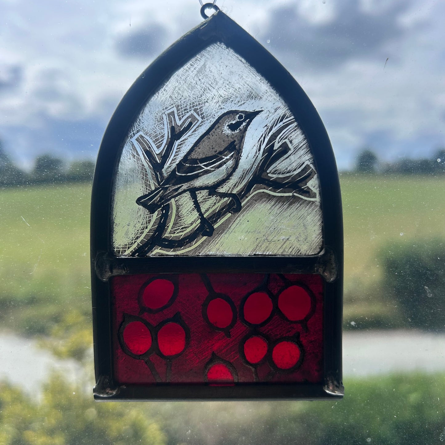 Black-eared Wheatear and Berries Stained Glass Arch, Small